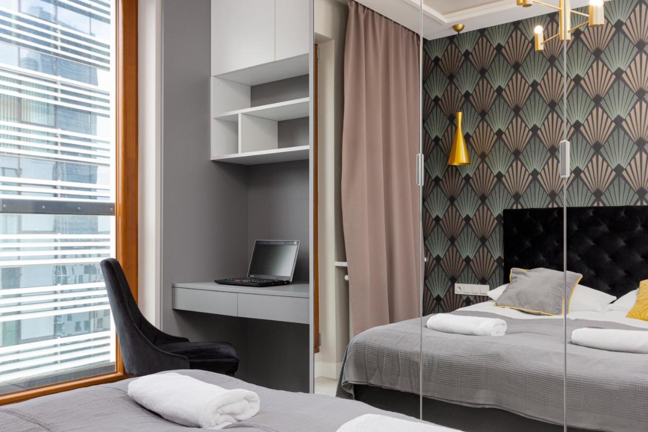 City Center Apartments Grzybowska With Parking By Noclegi Renters Βαρσοβία Εξωτερικό φωτογραφία