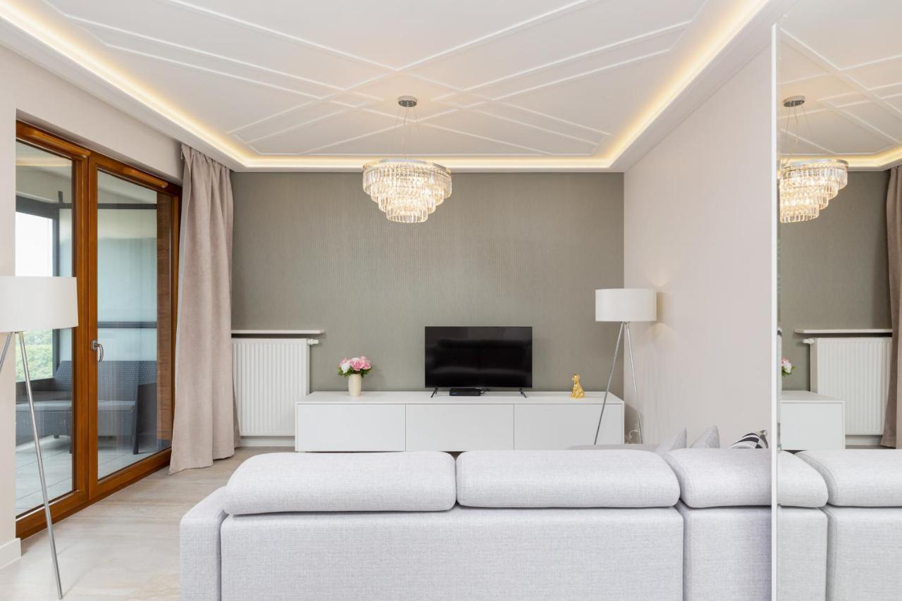 City Center Apartments Grzybowska With Parking By Noclegi Renters Βαρσοβία Εξωτερικό φωτογραφία