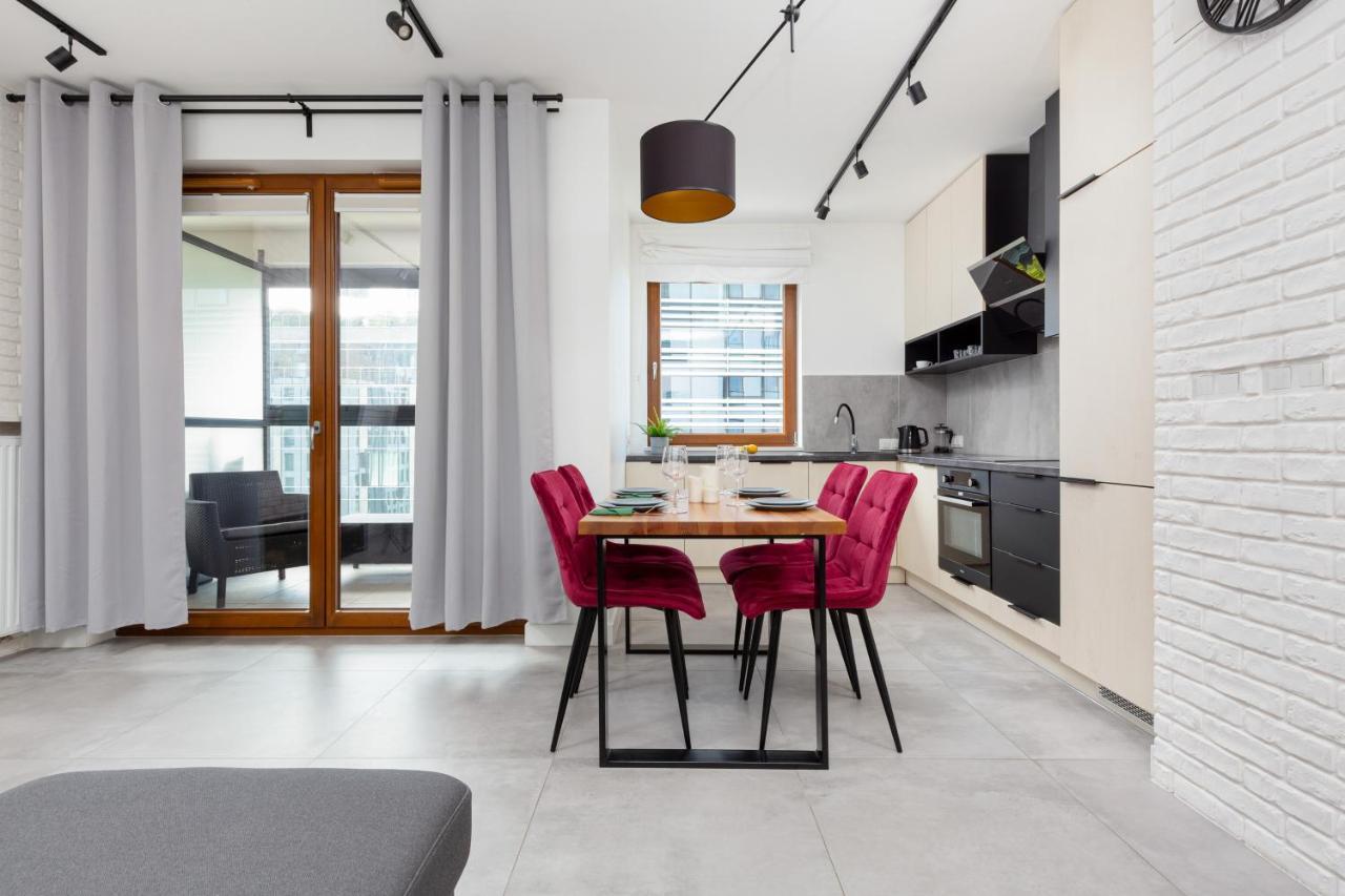 City Center Apartments Grzybowska With Parking By Noclegi Renters Βαρσοβία Εξωτερικό φωτογραφία